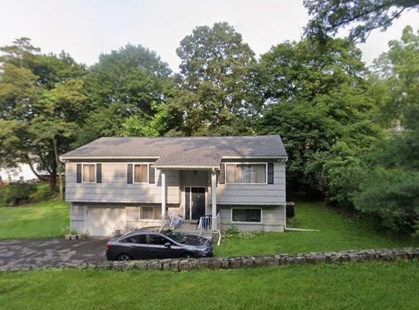 25 Spring Drive, Mahopac, NY 10541