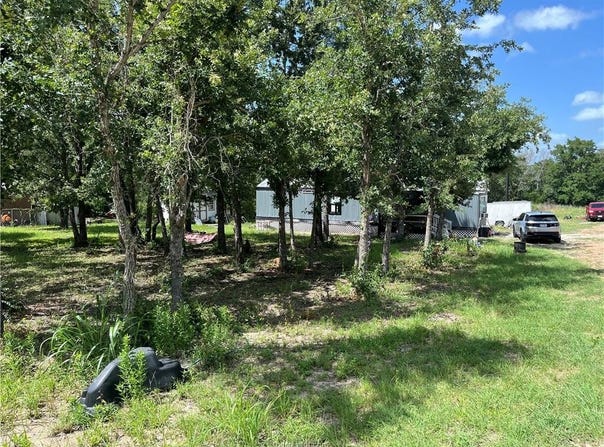 108 Live Oak Path, Somerville, TX 77879