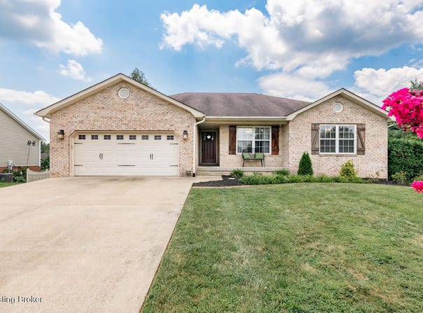 171 W Emerald Cir, Mt Washington, KY 40047