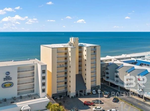 327 E Beach Boulevard, Gulf Shores, AL 36542