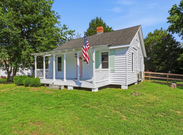 1252 EUBANK Road, DUNNSVILLE, VA 22454