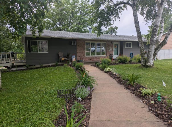 401 Hillcrest Drive, Decorah, IA 52101