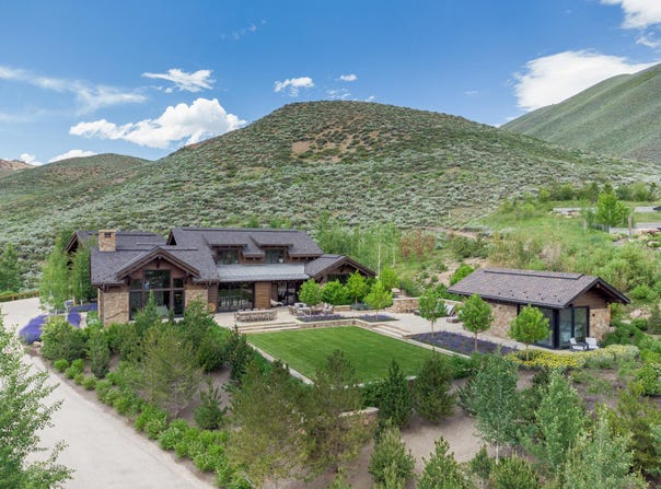 212 SUN PEAK Dr, Sun Valley, ID 83353