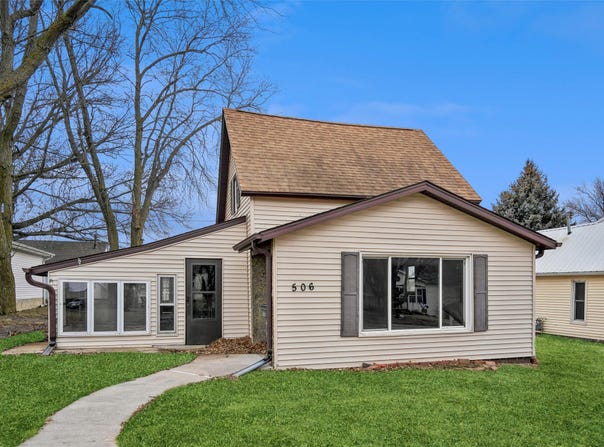 506 Cass Street, Adair, IA 50002