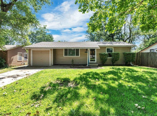 6526 N Hydraulic St, Park City, KS 67219