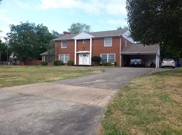 304 Country Club Drive, Holdenville, OK 74848
