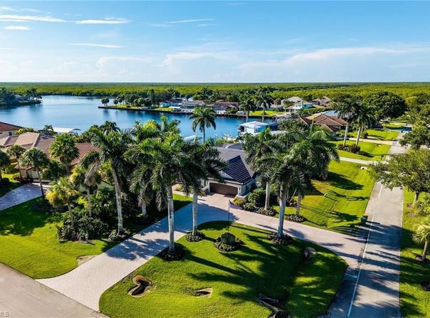 123 Newport, NAPLES, FL 34114