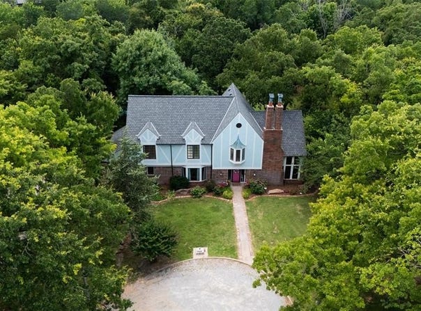 1622 Red Fox Road, Edmond, OK 73034
