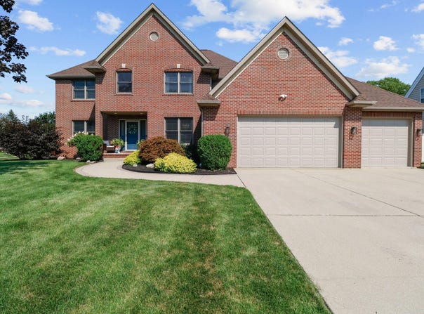 19 Kincraig Drive, Valparaiso, IN 46385