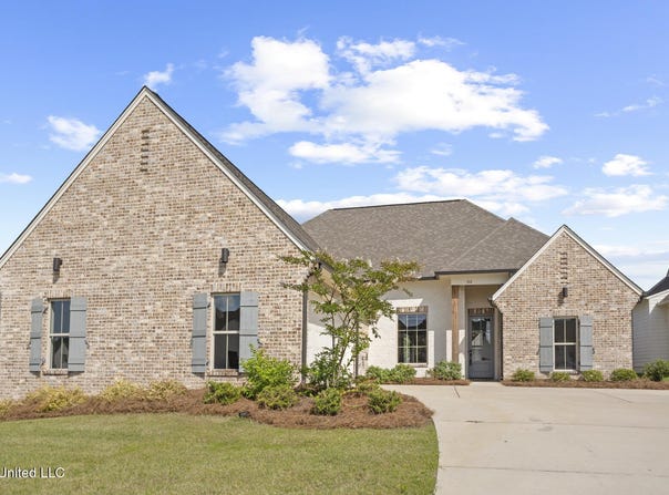 302 Wind Cove, Madison, MS 39110