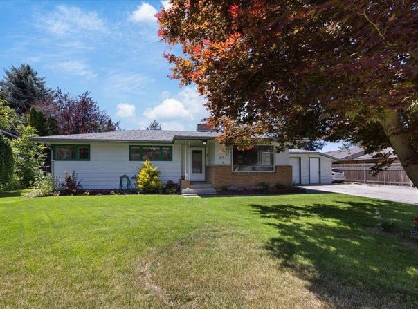 1812 S Pines Rd, Spokane Valley, WA 99206