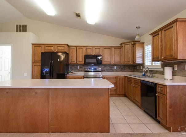 1248 Mazurek Blvd, Pensacola, FL 32514