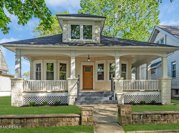 208 Liverpool Avenue, Egg Harbor City, NJ 08215