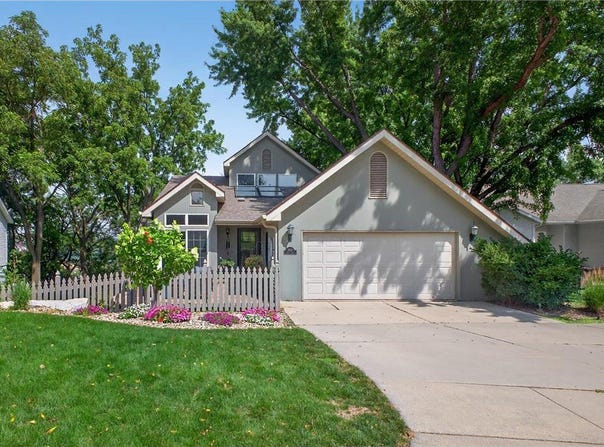 2513 Aspen Lane SW, Rochester, MN 55902