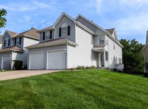 8654 NE 97th Street, Kansas City, MO 64157