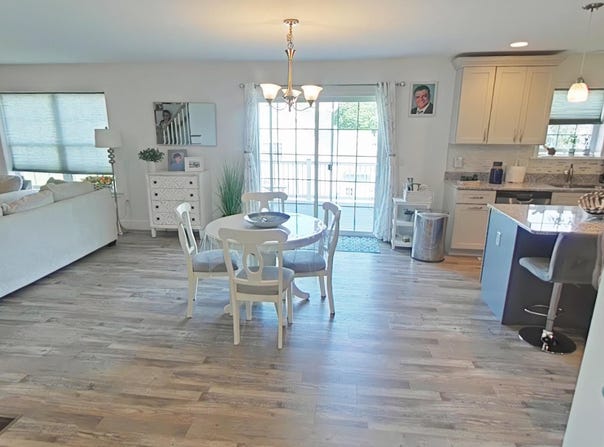 13 VERBENA DRIVE, LANCASTER, PA 17602