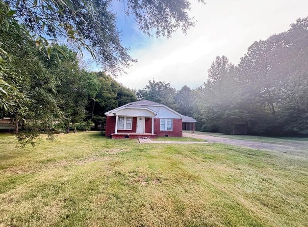 410 W Calhoun St, BRUCE, MS 38915