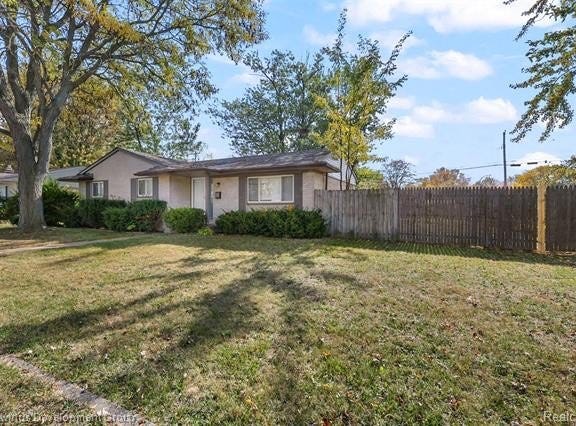 30455 Cherry Avenue, Romulus, MI 48174