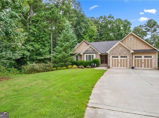 561 Holland, Dallas, GA 30157