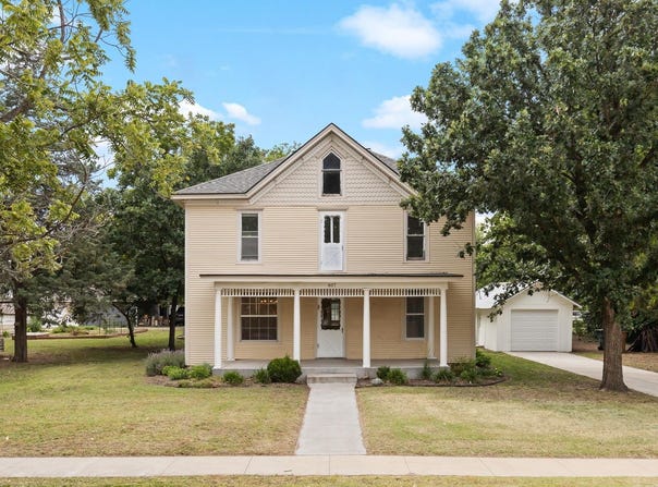 407 N Nickerson St, Nickerson, KS 67561