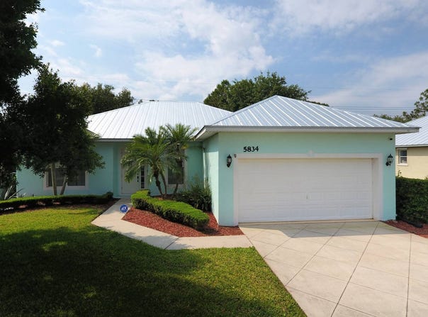 5834 NW Windy Pines Lane, Port Saint Lucie, FL 34986