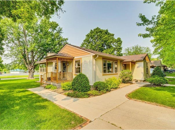 7 Park Drive, Northfield, MN 55057