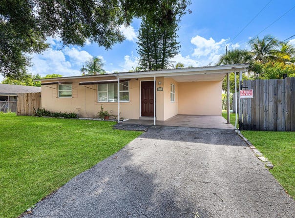 6111 NW 43rd Avenue, North Lauderdale, FL 33319