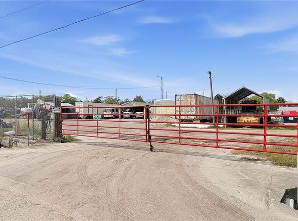 14137 OLD DIXIE HIGHWAY, HUDSON, FL 34667