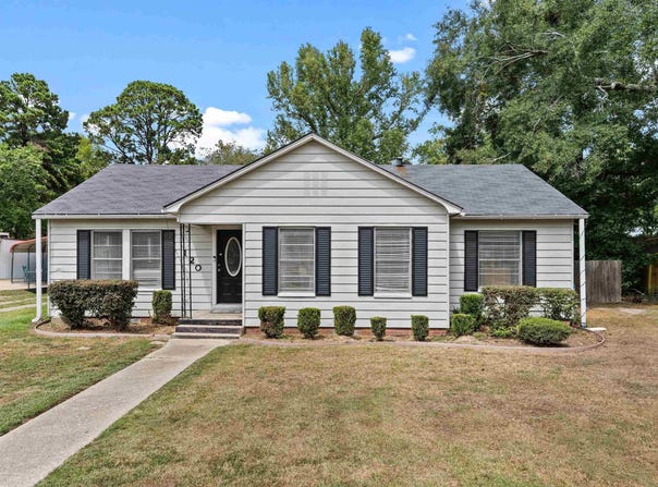 120 W Neal, Carthage, TX 75633