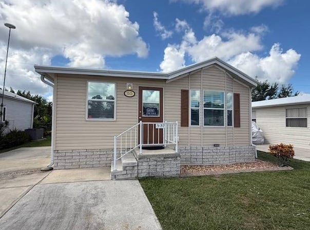 3515  Andrew Circle # S-37, Avon Park, FL 33825