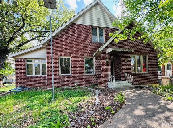 813 Main Street, Poplar Bluff, MO 63901