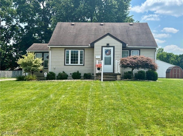 1533 Clark, Niles, OH 44446