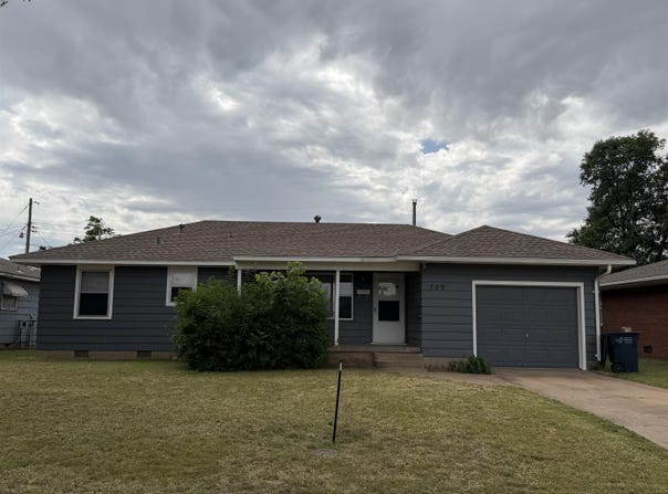 709 W Cottonwood, Enid, OK 73701