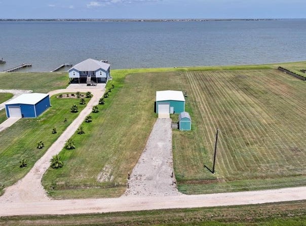 114 N. Red Snapper Drive, Port Lavaca, TX 77979