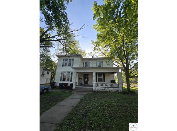 320 S Third Street, Clinton, MO 64735