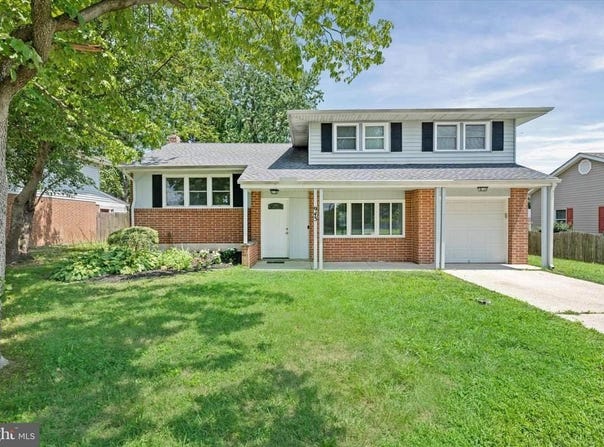 943 WOODFORD DRIVE, DOVER, DE 19904