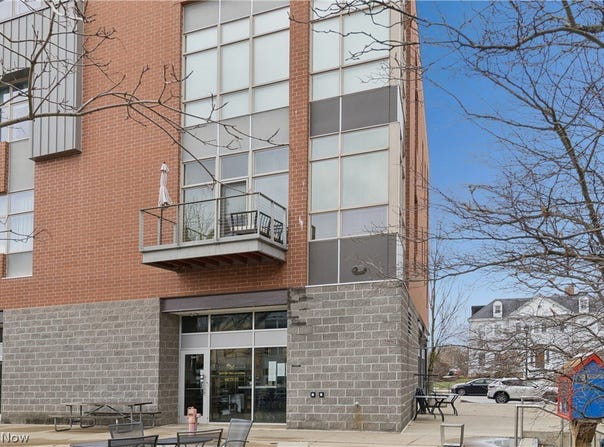 55 E College Street, Oberlin, OH 44074