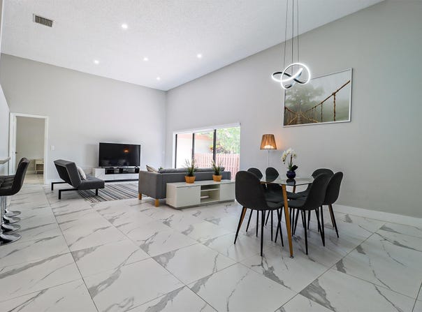 605 Leslie Dr Drive, Hallandale Beach, FL 33009
