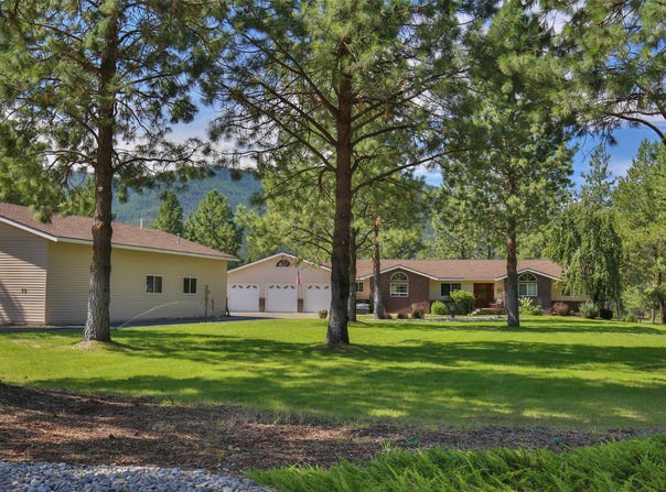 79 W Steam Boat Way, Thompson Falls, MT 59873