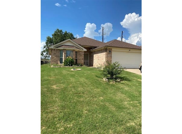 3511 Austin Street, Gainesville, TX 76240