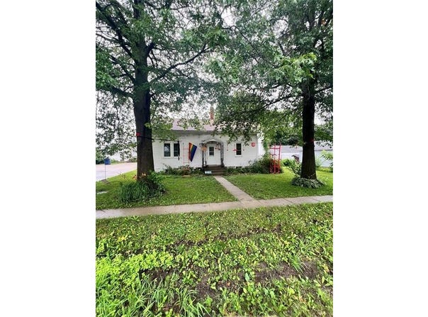 4506 F Street, Amana, IA 52203