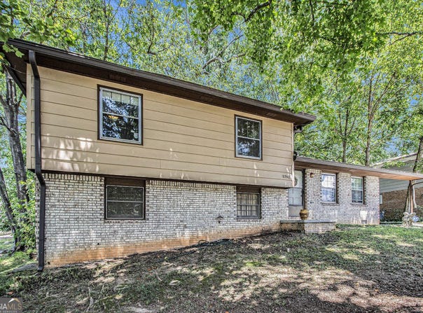 5762 Northspring Drive, Ellenwood, GA 30294
