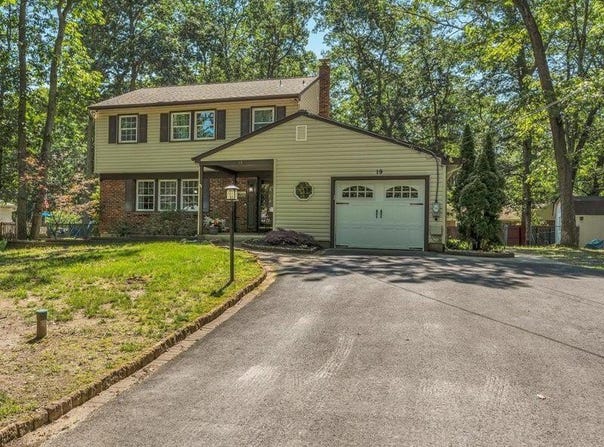 19 ONIONTOWN ROAD, MEDFORD, NJ 08055