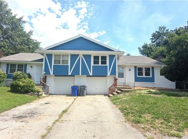 722 S CENTRAL Street, Olathe, KS 66061