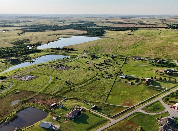 4 E 880 Road, Cashion, OK 73016