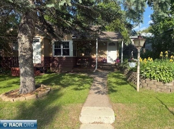 818 Douglas Ave, Eveleth, MN 55734-0000