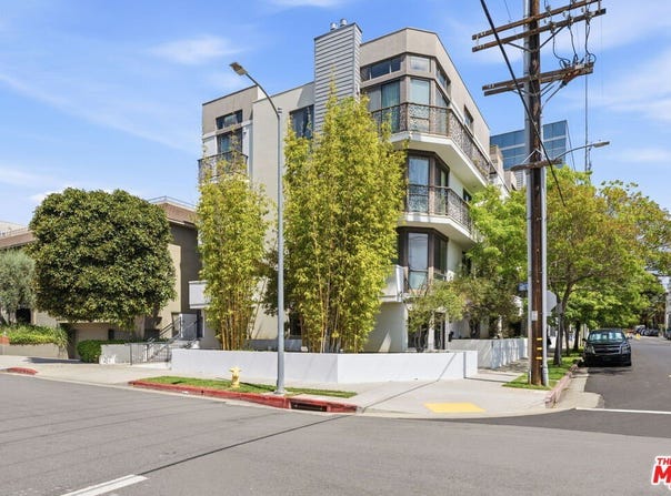 11321 Missouri Ave, Los Angeles, CA 90025