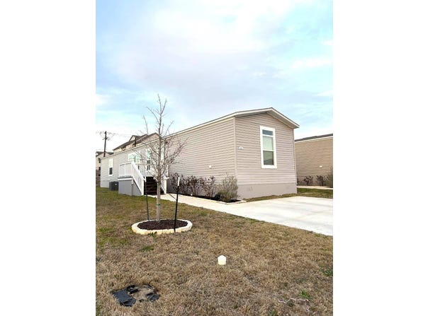 8606 Curly Horse Way, Austin, TX 78724