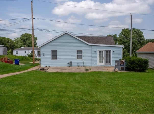 483 O'Neil Street, Dubuque, IA 52001