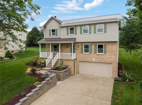 113 Mt Rainier Dr, Latrobe, PA 15650